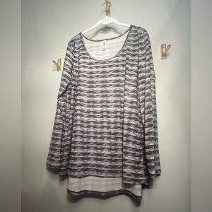 Black and Gray Patterned Women's Top